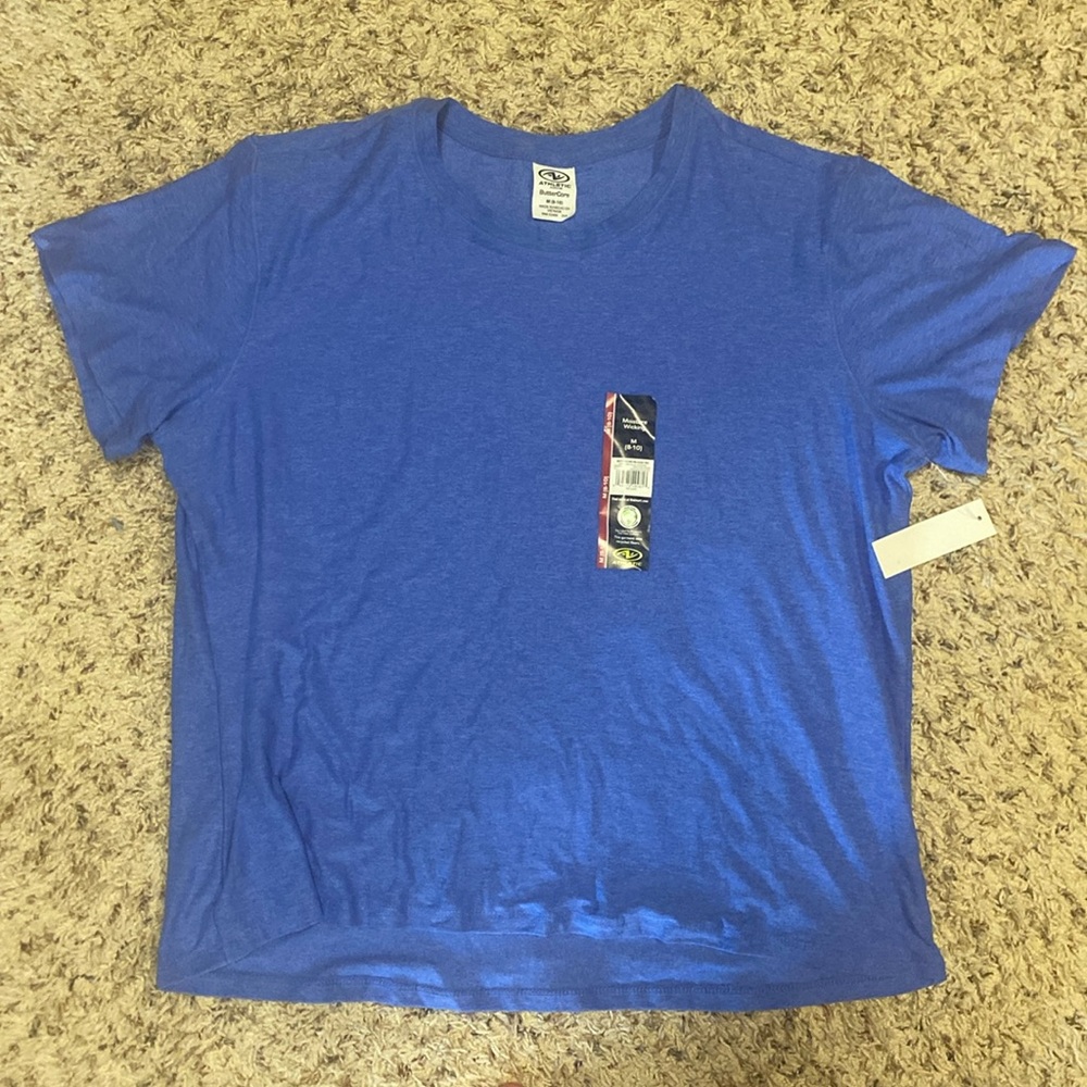 Athletic tee